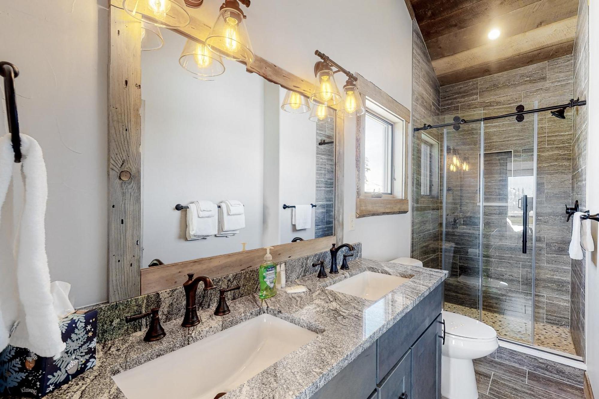 Cabin Getaway & Stonewood Lodge Grand Lake Room photo